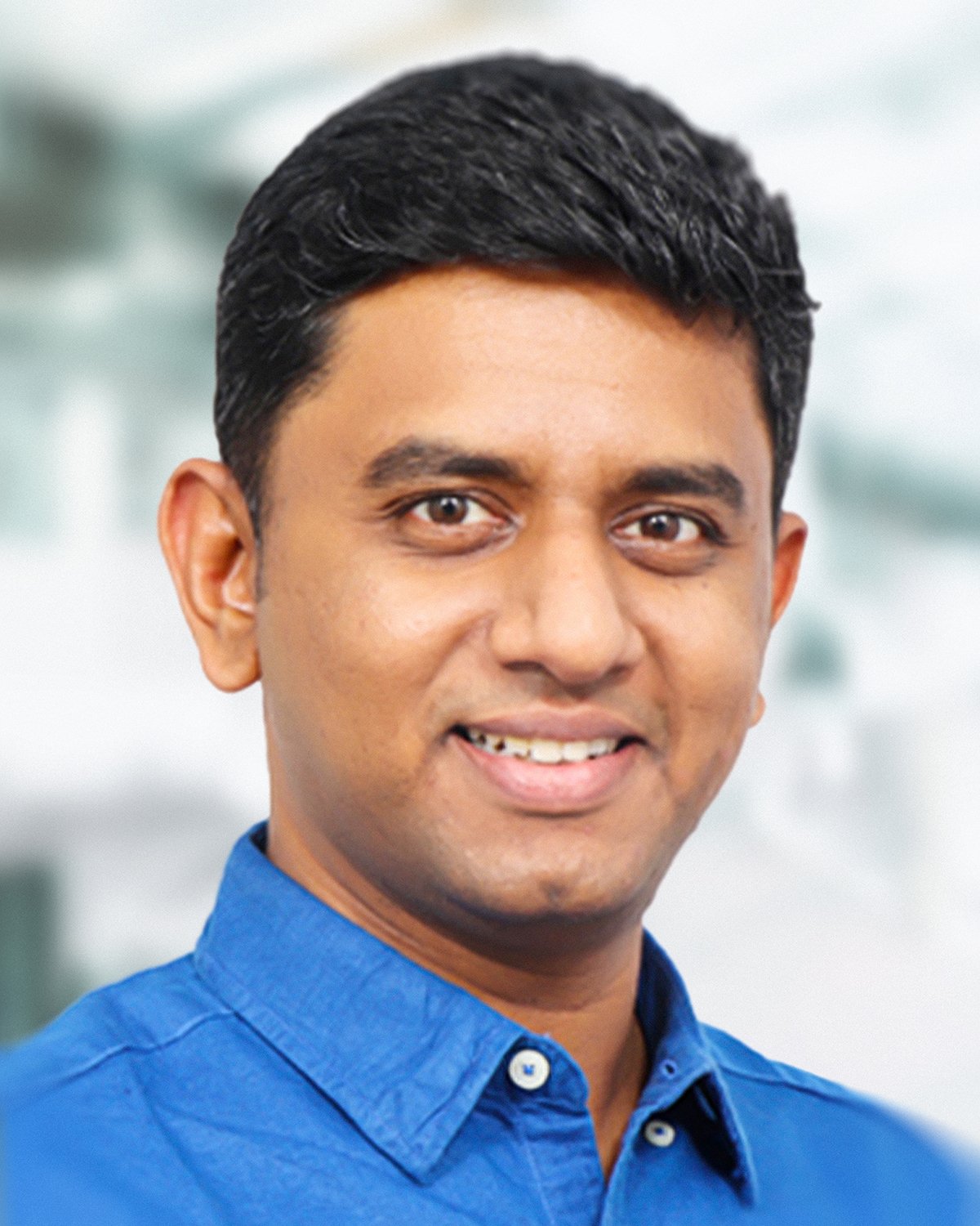 Santosh_website_portrait_lowres Santosh_website_portrait_lowres